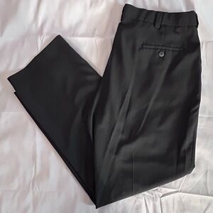 Haggar Men’s Gray Dress Pants Size 40 x 30.